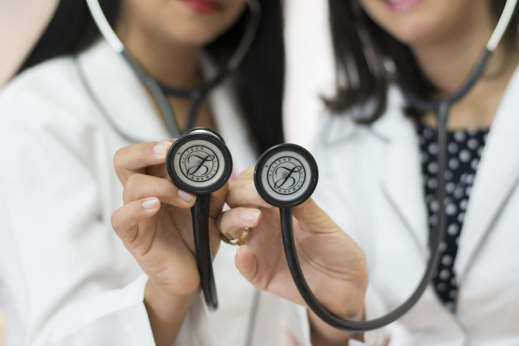 Divan Medical - doctors with stethoscopes